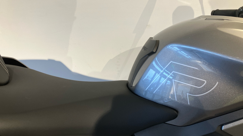 Triumph Street Triple R (23MY)